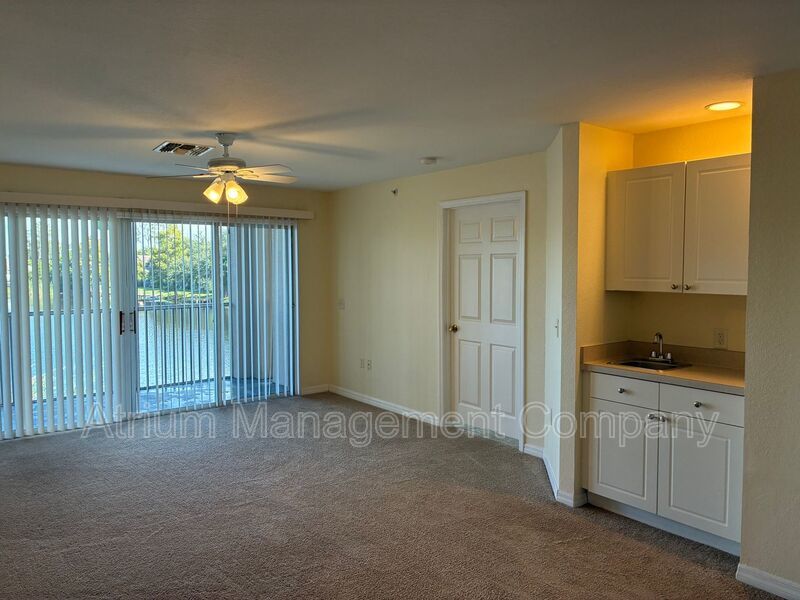 Gated Community Gem: Turnkey 2/2 in Emerald Lake property image