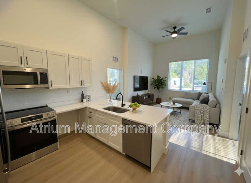 Beautiful 2/2 in the Milk District. ONE MONTH FREE!!!! property image