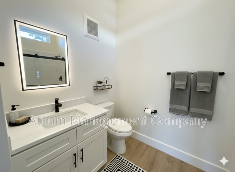 Beautiful 2/2 in the Milk District. ONE MONTH FREE!!!! property image