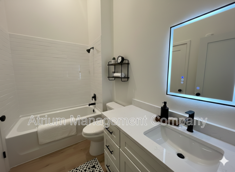 Beautiful 2/2 in the Milk District. ONE MONTH FREE!!!! property image