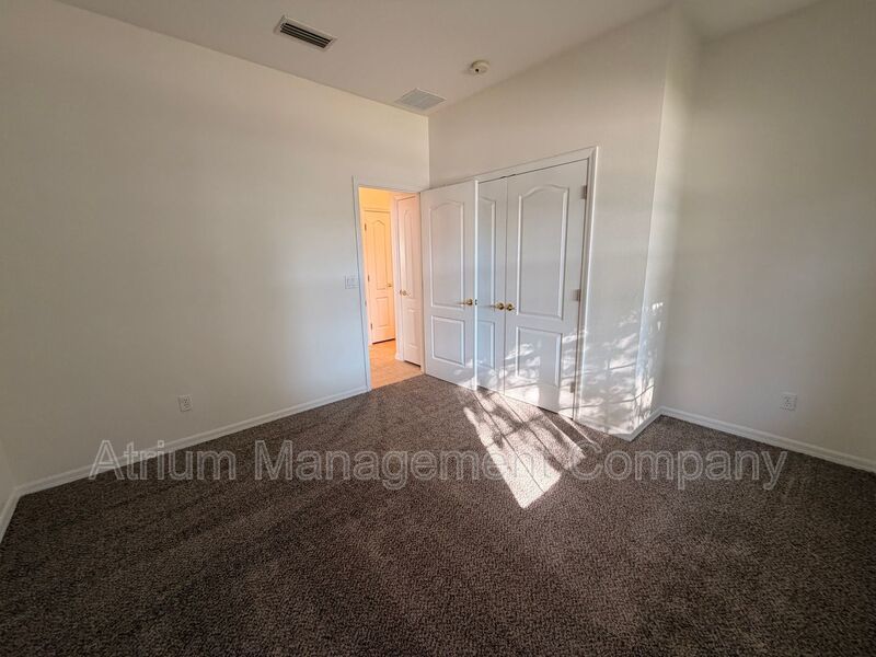 Charming 3BR Winter Garden Home | Spacious Layout, Preserve View & Screened Patio property image