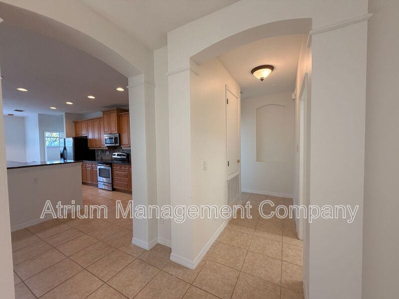 Charming 3BR Winter Garden Home | Spacious Layout, Preserve View & Screened Patio property image