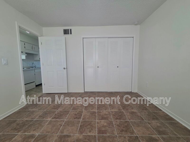 Cute 1 Bedroom, 1 Bathroom Apartment near downtown Lakeland! property image