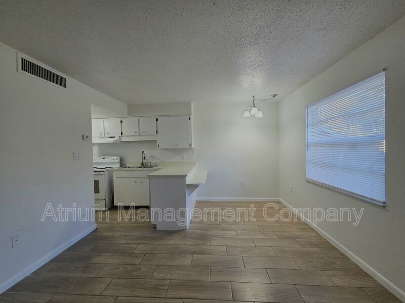Cute 1 Bedroom, 1 Bathroom Apartment near downtown Lakeland! property image