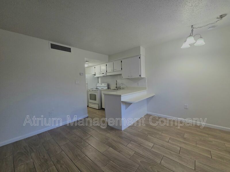Cute 1 Bedroom, 1 Bathroom Apartment near downtown Lakeland! property image