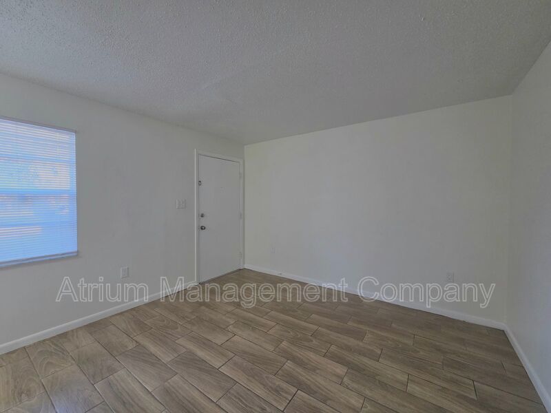 Cute 1 Bedroom, 1 Bathroom Apartment near downtown Lakeland! property image