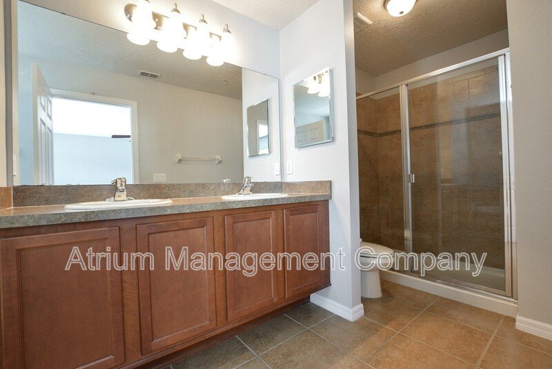 Spacious 4-Bedroom Town Home for Rent in Altamonte Springs, FL property image