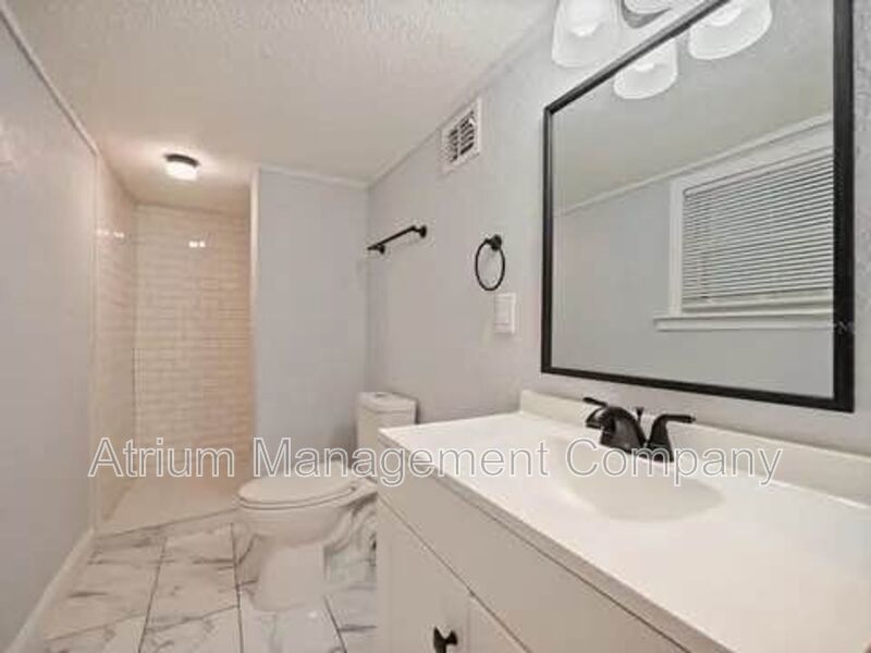 Charming 2-Bed, 2-Bath Craftsman-Style Bungalow near Orlando's Creative Village! property image