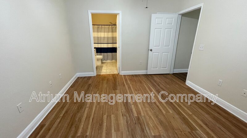 Available Now | First-Floor Condo with Washer & Dryer in Winter Garden property image