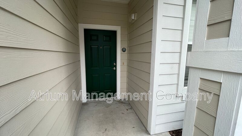 Available Now | First-Floor Condo with Washer & Dryer in Winter Garden property image