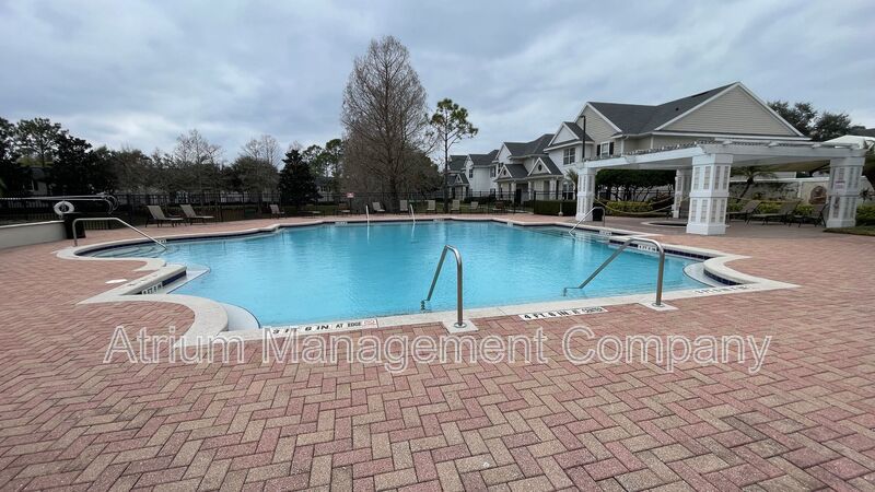 Available Now | First-Floor Condo with Washer & Dryer in Winter Garden property image