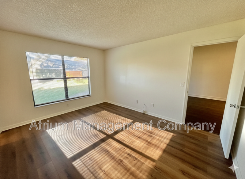 Charming Corner-Unit Townhome in the Heart of Kissimmee! property image