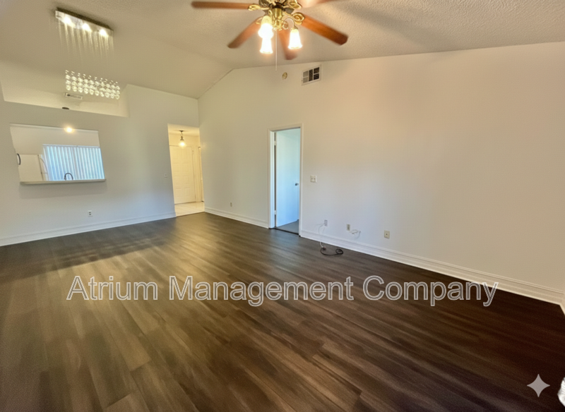 Charming Corner-Unit Townhome in the Heart of Kissimmee! property image