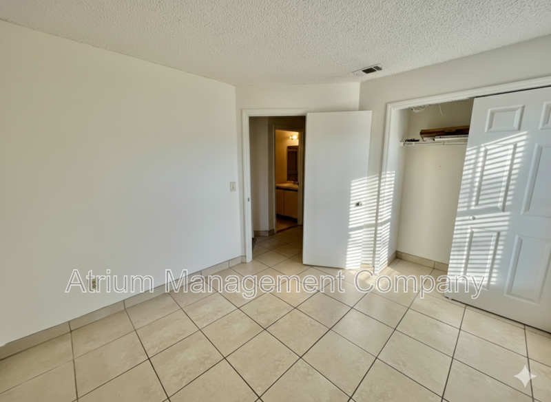 Charming Corner-Unit Townhome in the Heart of Kissimmee! property image
