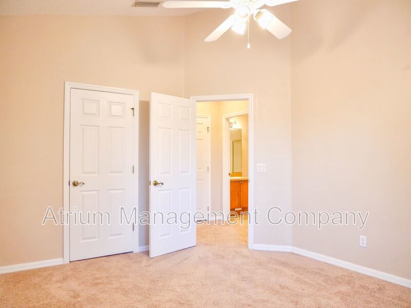 Modern End-Unit Living in Gated Barclay Reserve | Winter Springs property image