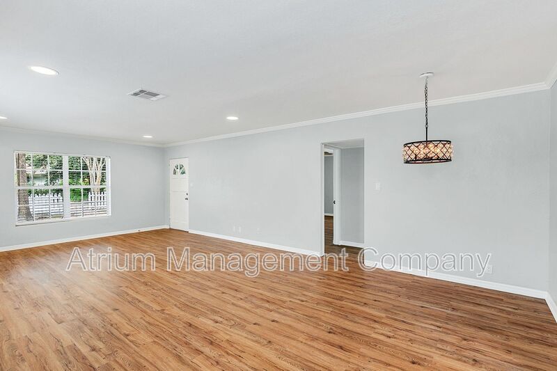 Beautifully Renovated 3BR/2BA Home in Sought-After Mills 50 – Corner Lot! property image