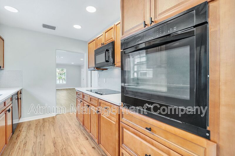 Beautifully Renovated 3BR/2BA Home in Sought-After Mills 50 – Corner Lot! property image