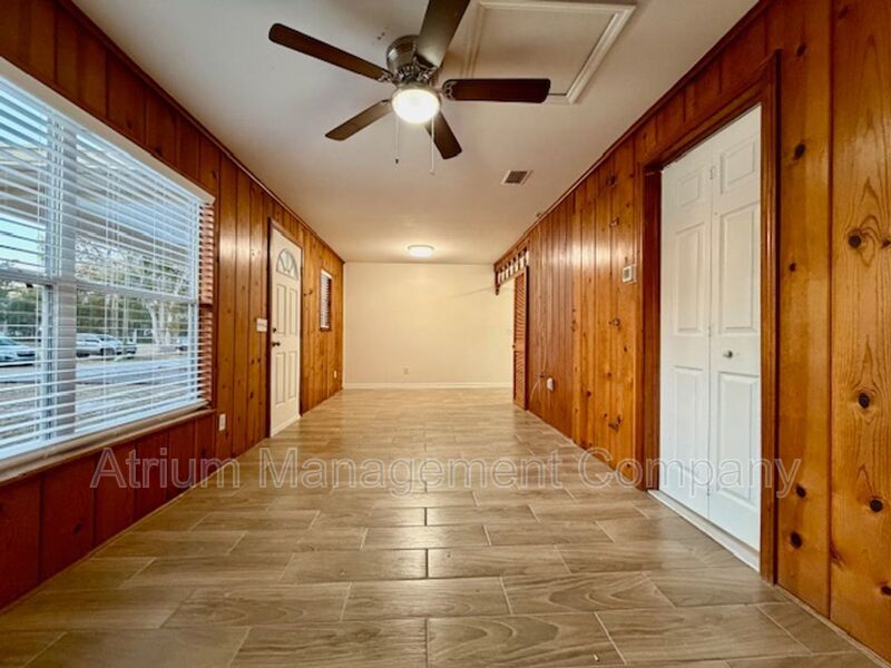 Charming 3-Bedroom Home with Fenced Yard in the Heart of Lake Helen property image