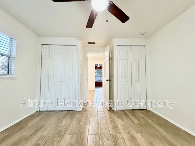 Charming 3-Bedroom Home with Fenced Yard in the Heart of Lake Helen property image