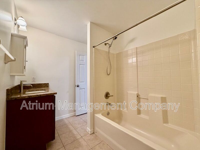 Charming 3-Bedroom Home with Fenced Yard in the Heart of Lake Helen property image