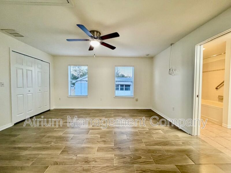 Charming 3-Bedroom Home with Fenced Yard in the Heart of Lake Helen property image