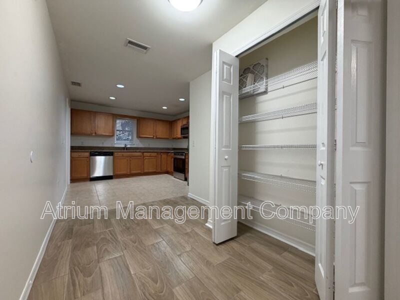 Charming 3-Bedroom Home with Fenced Yard in the Heart of Lake Helen property image