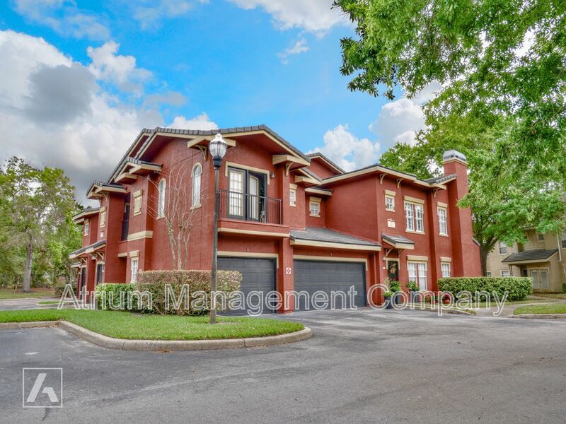 Inviting 3 Bed 2 Bath Gated Spacious Condo in Lake Mary, FL near Heathrow property image