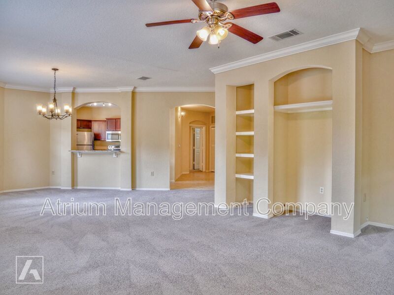 Inviting 3 Bed 2 Bath Gated Spacious Condo in Lake Mary, FL near Heathrow property image