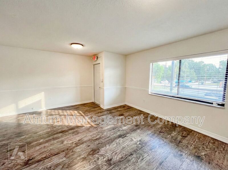 Private 1-Bedroom Apartment on Curry Ford Rd | Exclusive Residential Conversion in Orlando property image