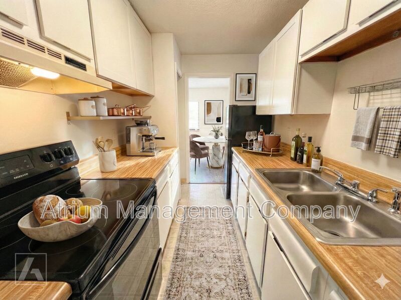 Private 1-Bedroom Apartment on Curry Ford Rd | Exclusive Residential Conversion in Orlando property image