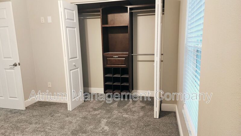 2 Bedroom 2.5 Bath property image