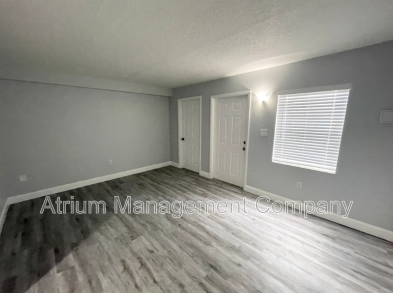 Charming WATERFRONT 1 Bed 1 Bath  Apartment for Rent in Tampa, FL! property image