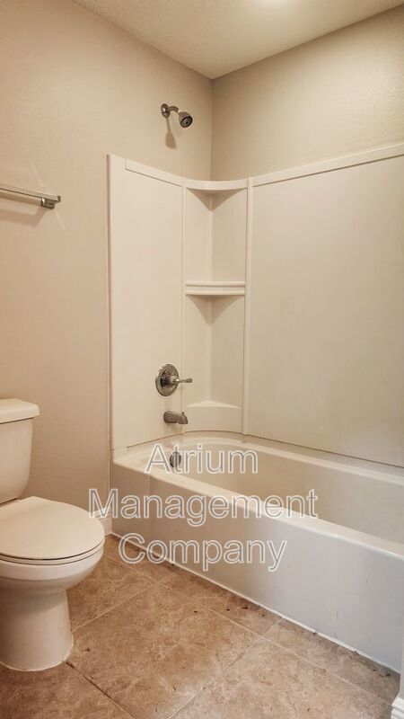 Spacious 2-Bed, 2.5-Bath Townhome in Belleview property image