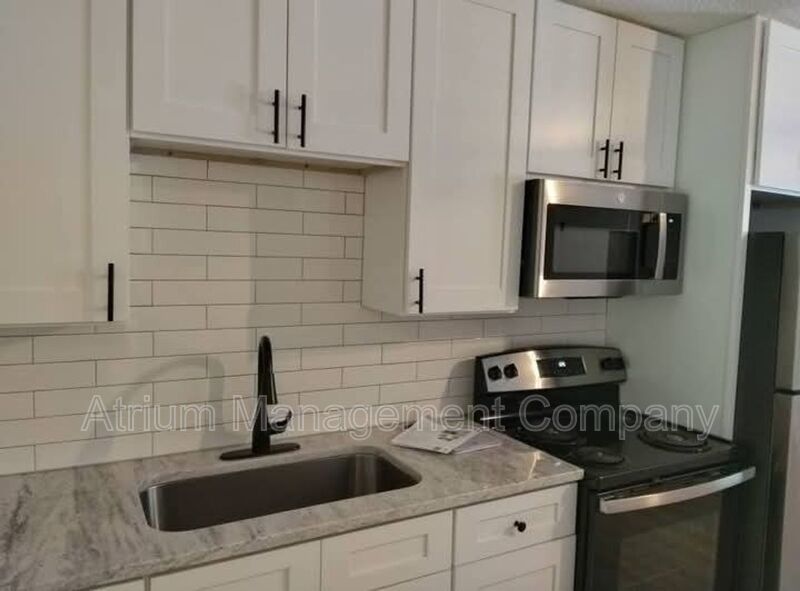 BRAND NEW RENOVATIONS!! 1 MONTH FREE RENT MONTH'S WITH IMMEDIATE MOVE-IN. Gorgeous Fully Renovated 1 Bedroom 1 Bath in Gainesville property image