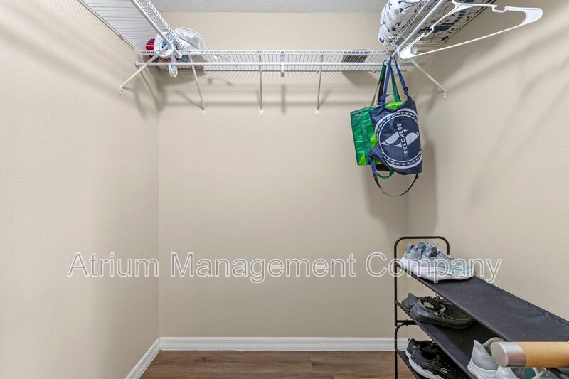 Beautiful 3 Bedroom 2 Bathroom Pool Home in Wildwood, FL property image