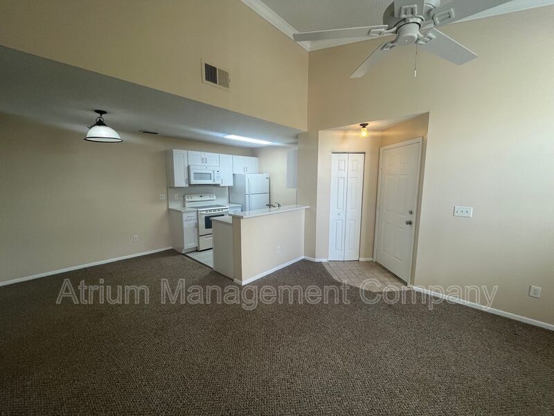 Top-Floor 1 Bedroom Condo in Regency Park – Lake Mary AVAILABLE NOW property image