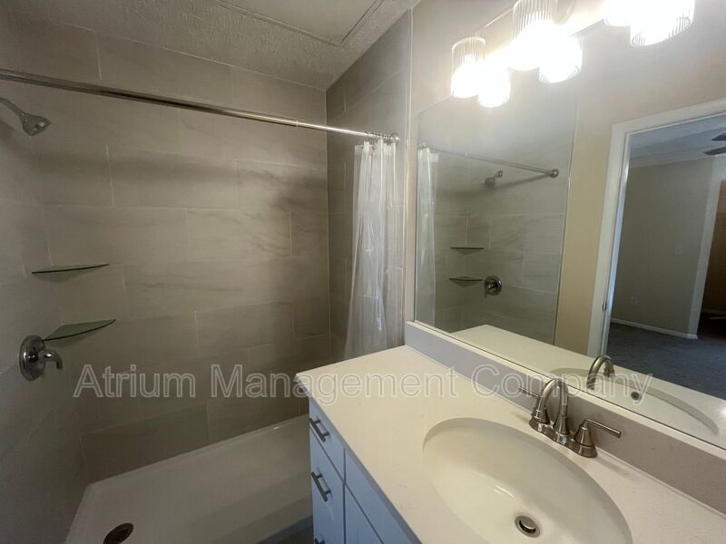 Top-Floor 1 Bedroom Condo in Regency Park – Lake Mary AVAILABLE NOW property image