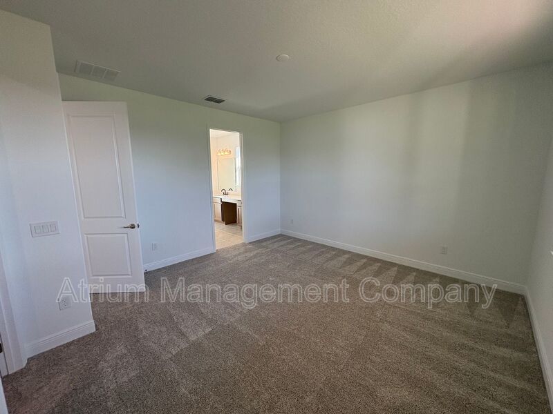 Stunning New Construction Home in the Heart of Apopka – One Month Free! property image