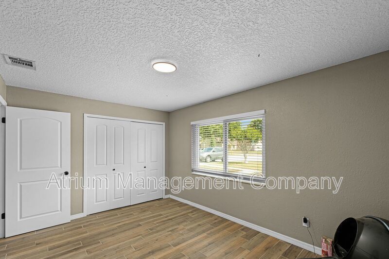 Live the Lake Life! Stunning 4BD Home with Water Access in Lake Mary property image