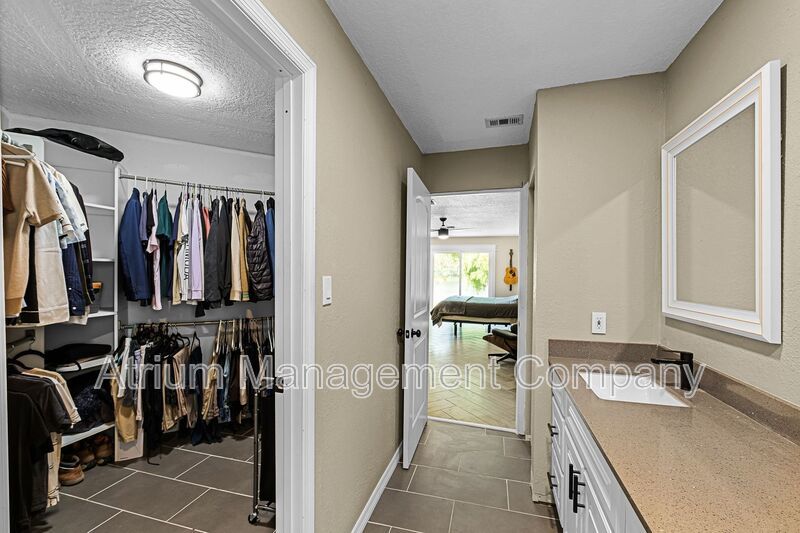 Live the Lake Life! Stunning 4BD Home with Water Access in Lake Mary property image