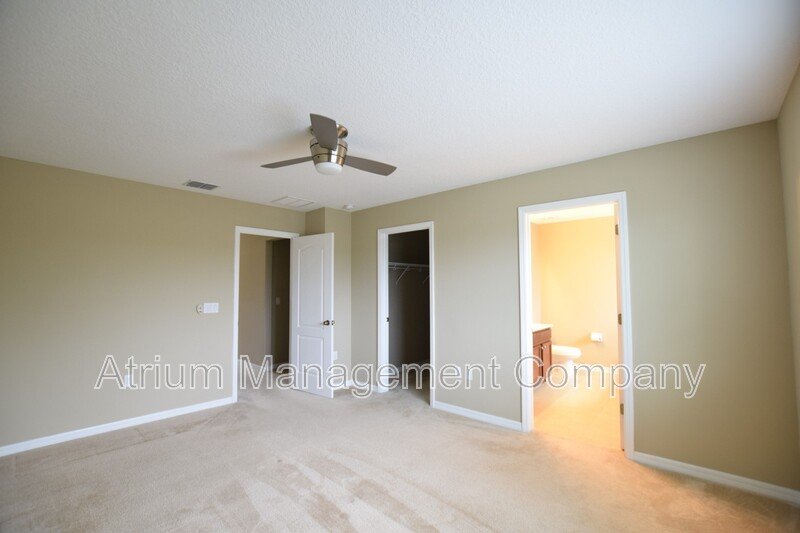 Beautiful 2 Bed 2.5 Bath with Loft Gated Town Home for Rent in Sanford, FL! property image