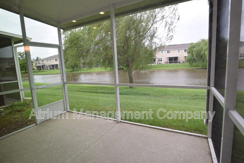 Beautiful 2 Bed 2.5 Bath with Loft Gated Town Home for Rent in Sanford, FL! property image