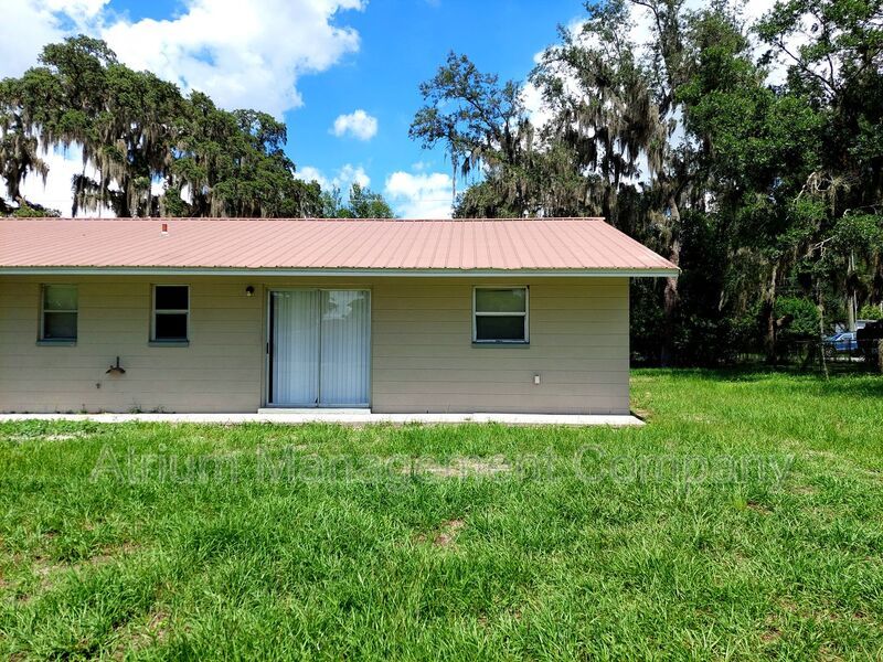 Coming Soon! 2 Bedroom, 1 Bathroom Apartment in North Lakeland  **RENT SPECIAL** 50% off of First Month's Rent! property image