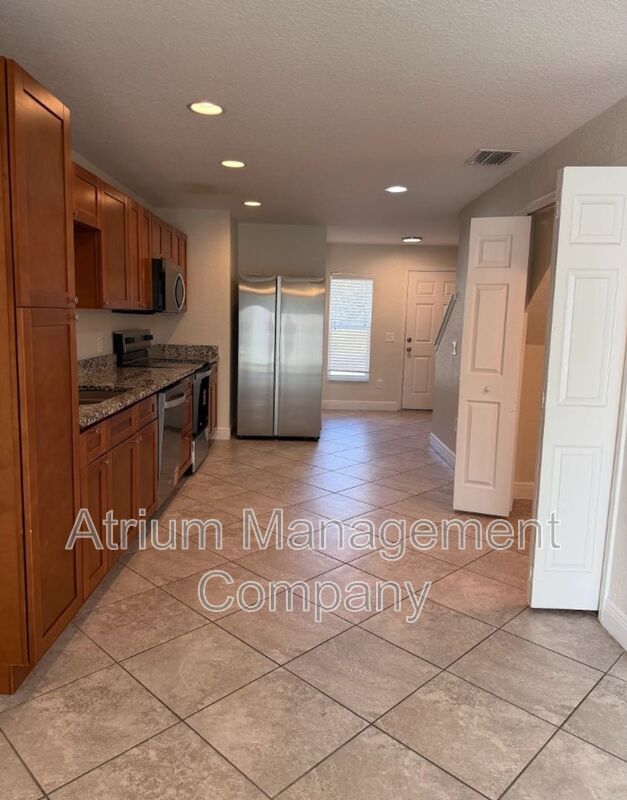 Move-In Ready!! 2 Bedroom 2.5 Bathroom Townhome!! property image