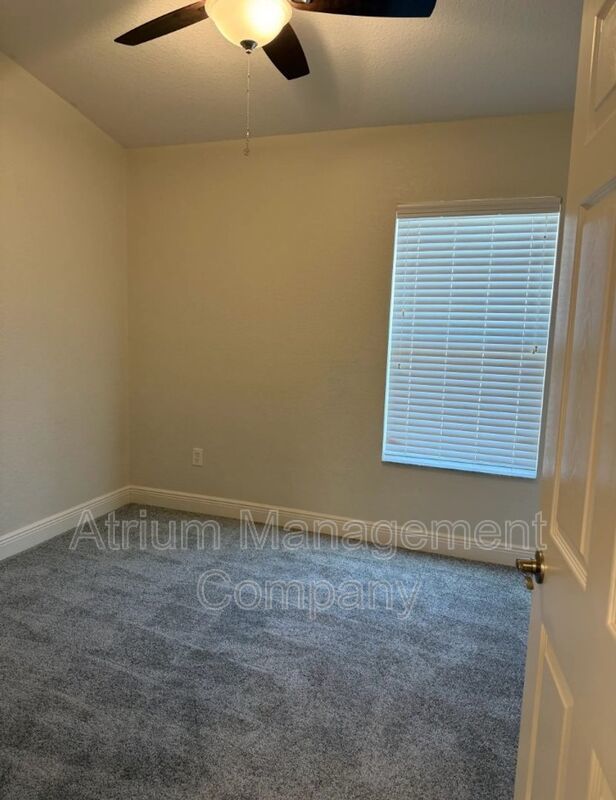 Move-In Ready!! 2 Bedroom 2.5 Bathroom Townhome!! property image