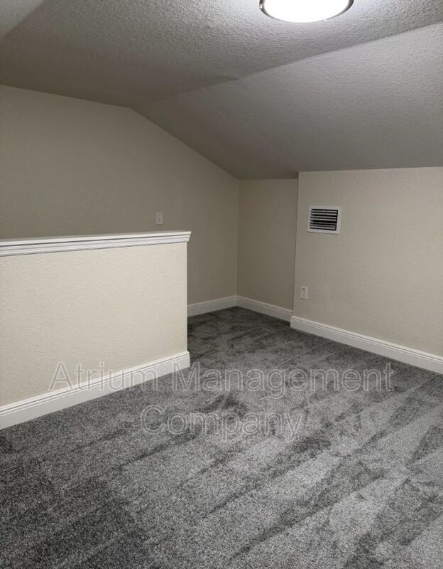 Move-In Ready!! 2 Bedroom 2.5 Bathroom Townhome!! property image