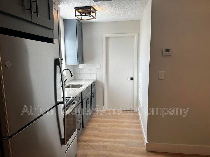 Gorgeous Fully Renovated 1 Bedroom 1 Bath 1 Month Free Rent!! property image