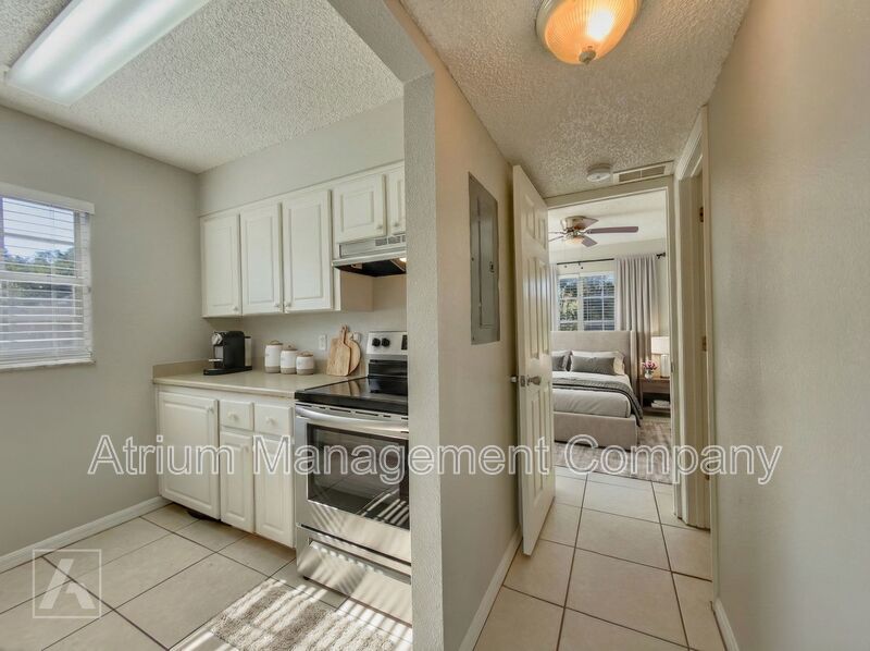 Classic Charm & Unbeatable Location: 1-Bedroom in Downtown DeLand property image
