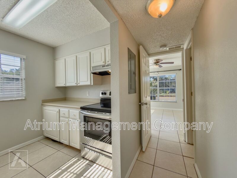 Classic Charm & Unbeatable Location: 1-Bedroom in Downtown DeLand property image
