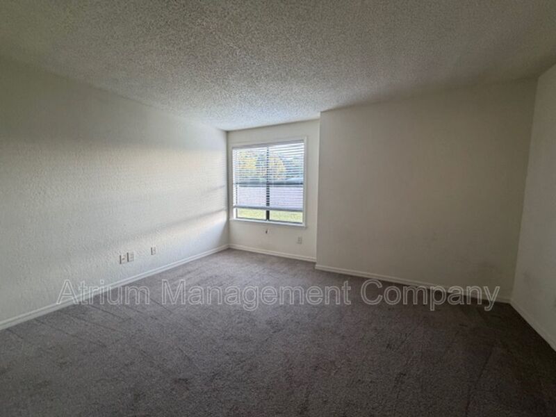 1 bedroom 1 bath in Parkview Village, Winter Park! property image